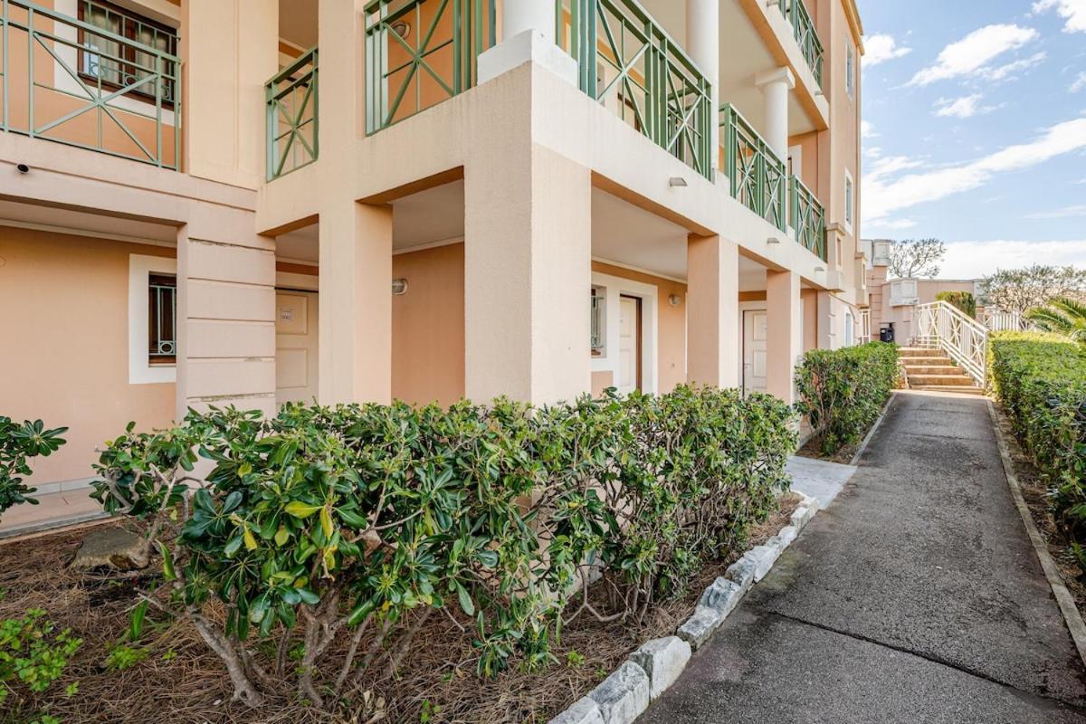 With Garden, Pool, Sea View And Parking * Cannes