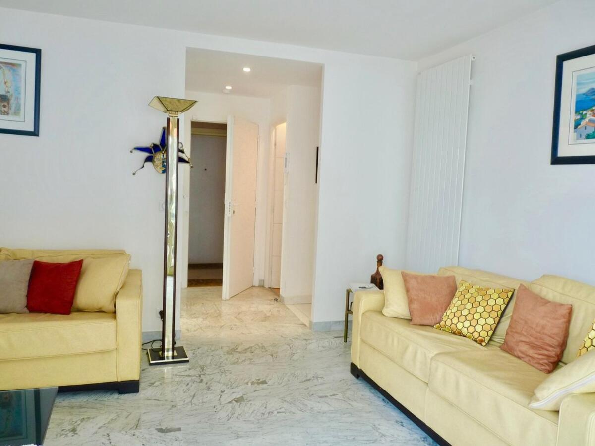 One Bedroom In The Center Of Cannes, Next To The Carlton, A Few Meters From The Croisette - 367 Cannes