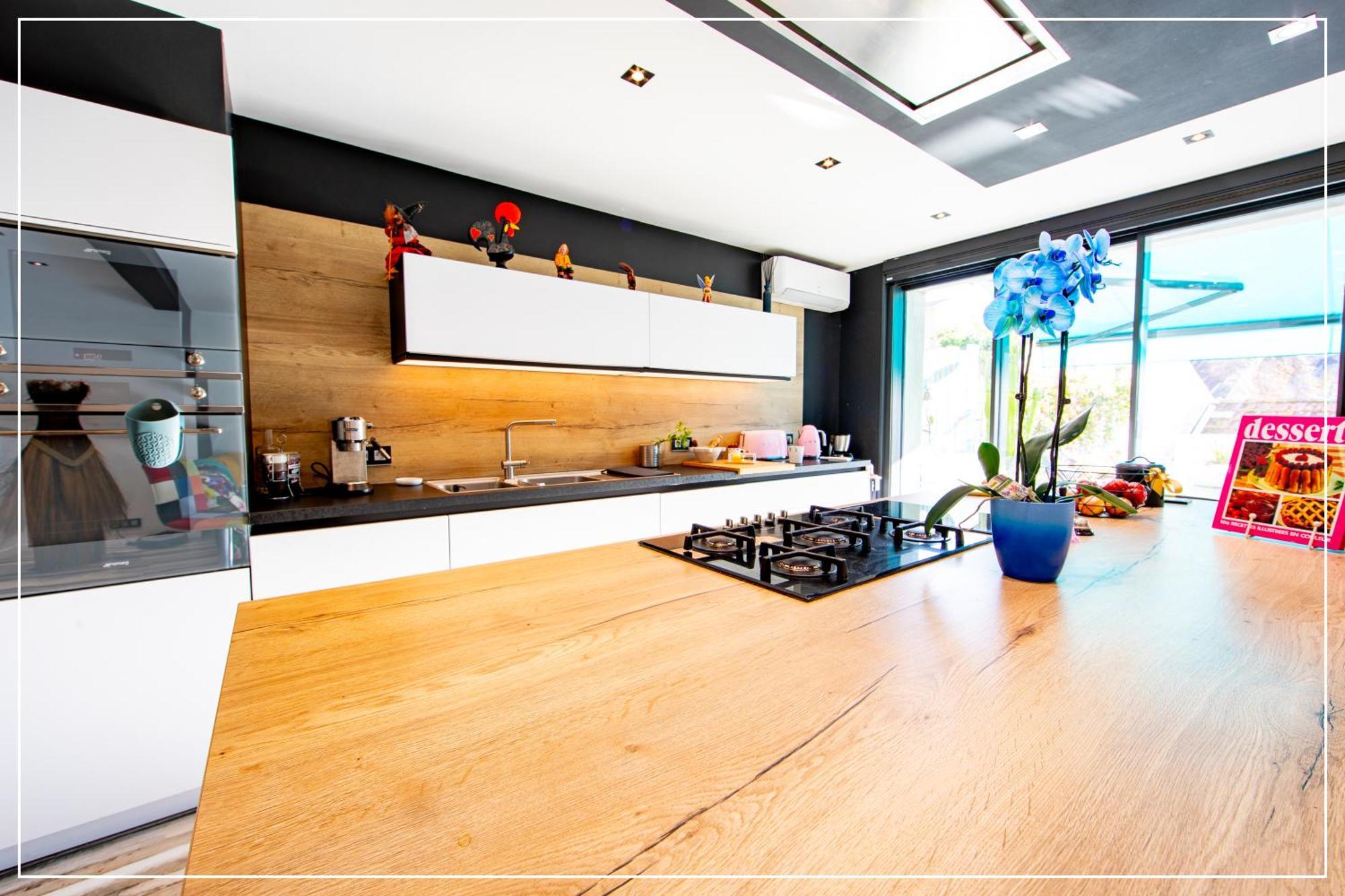 Design Yourhosthelper * Cannes