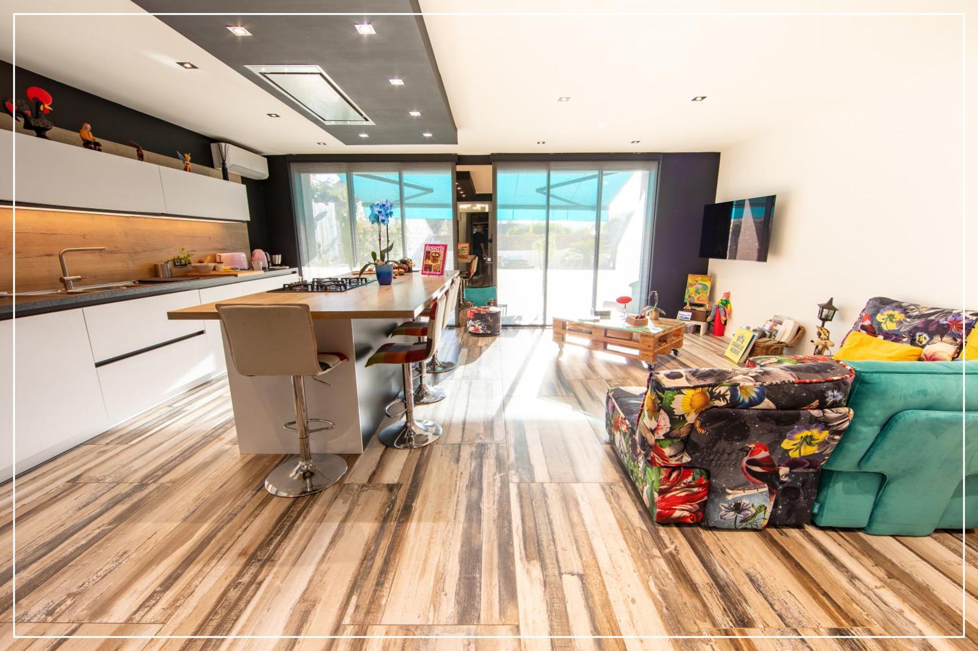 Design Yourhosthelper Cannes