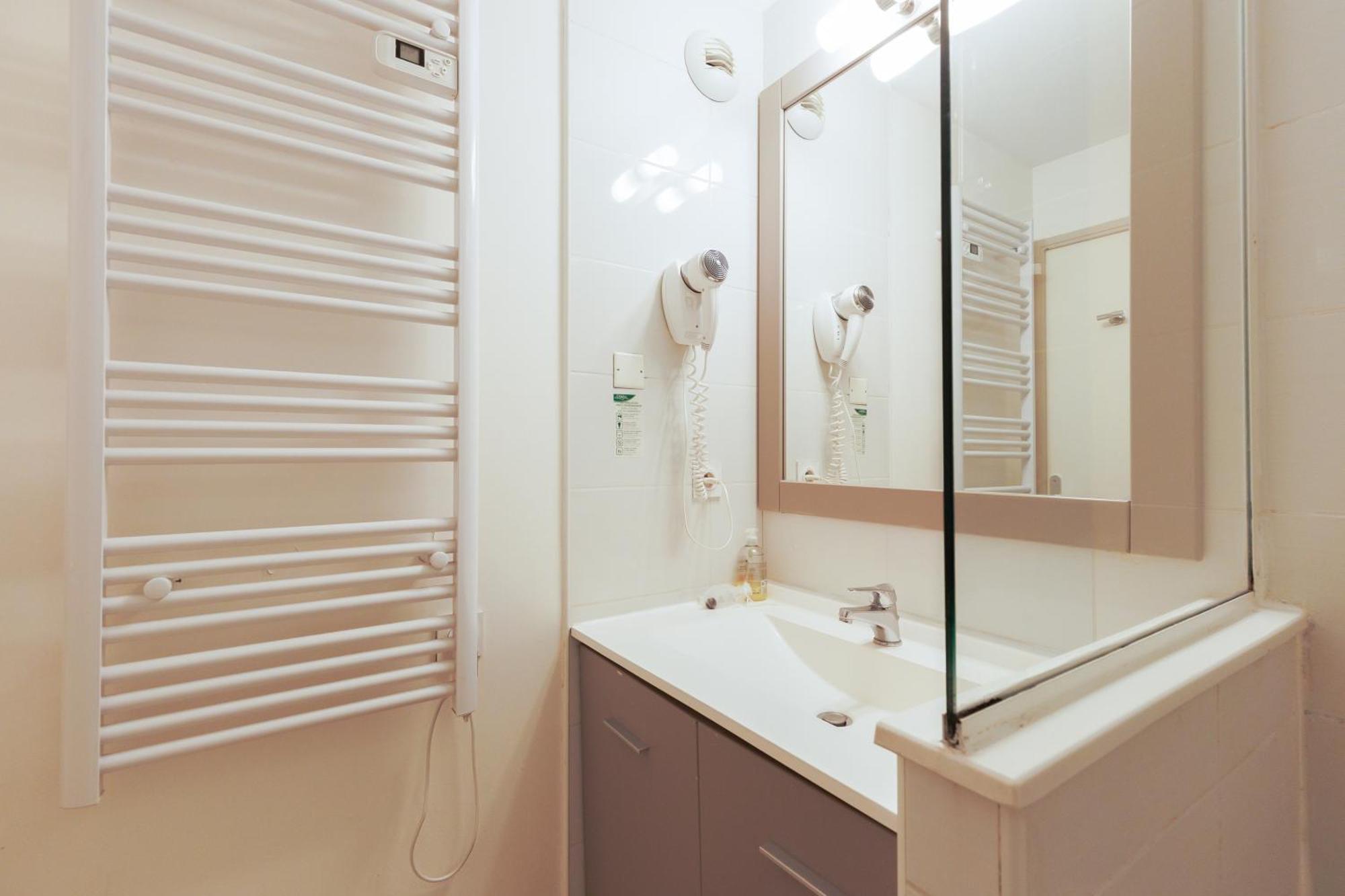 Rio - 200 M Plages - App 6pers- Climatise, Terrasse, Piscine, Parking Apartment Cannes