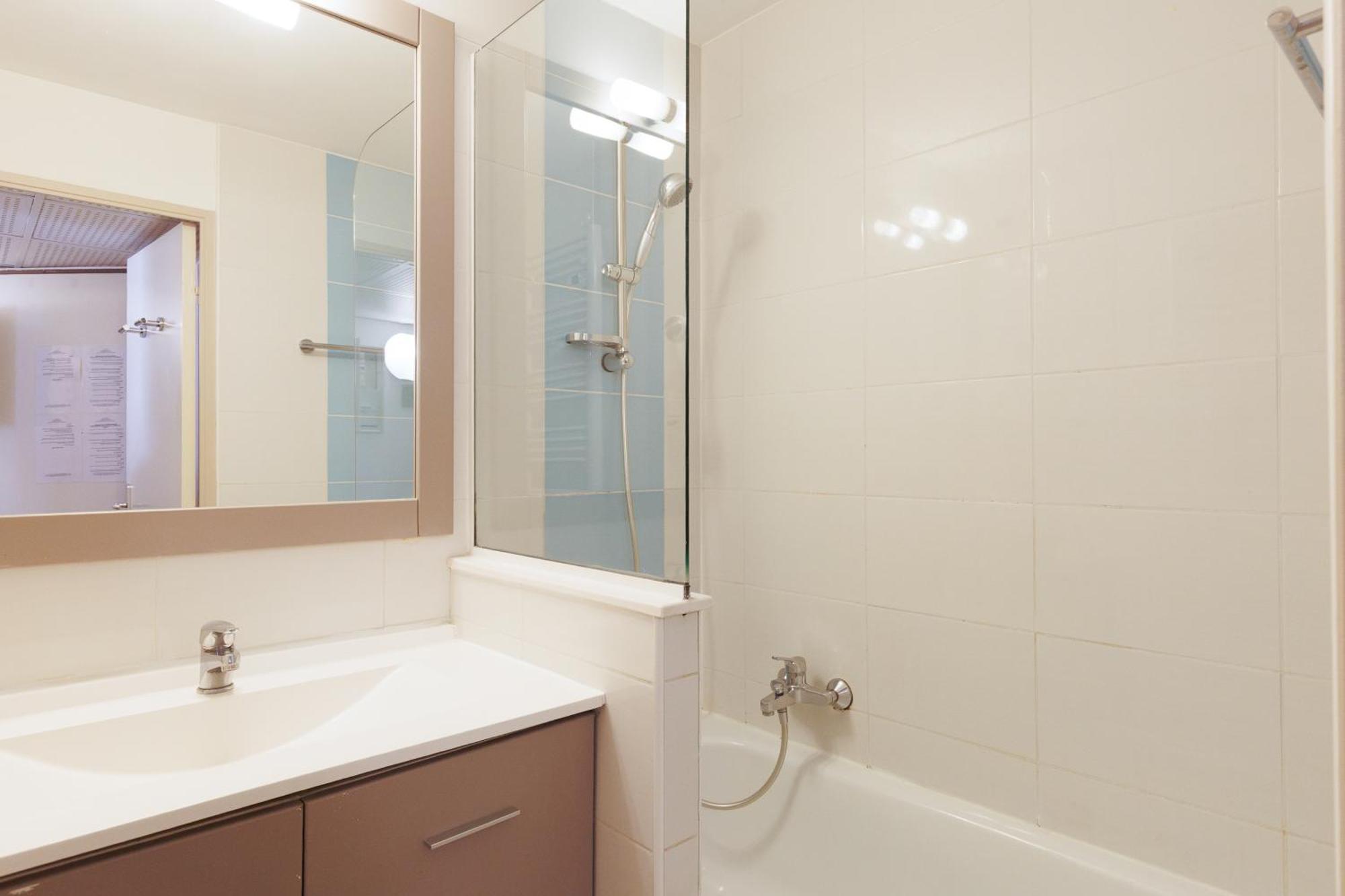 Apartment Rio - 200 M Plages - App 6pers- Climatise, Terrasse, Piscine, Parking *