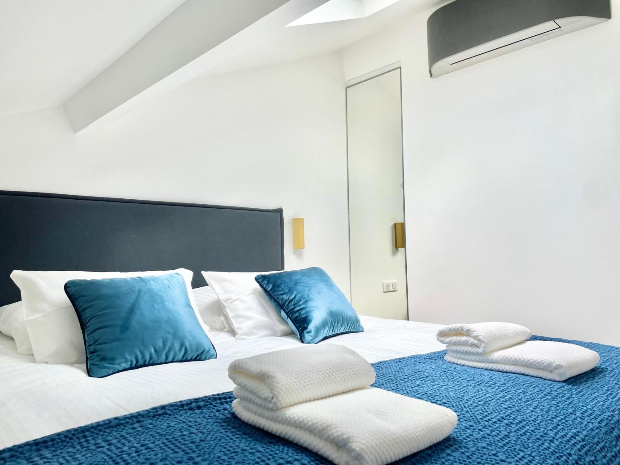 Appartement Duplex En Plein Coeur De Cannes, 5 Min Walk To Croisette And Palais *