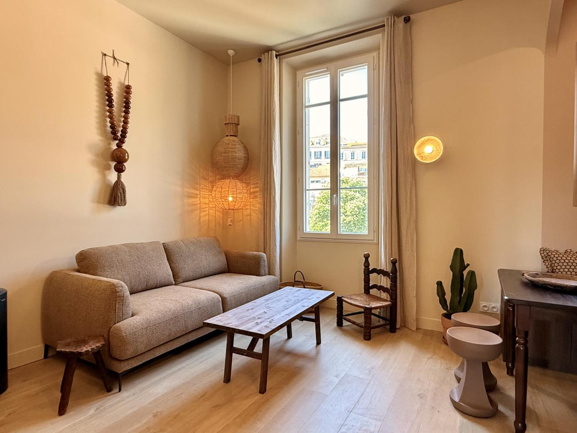 Apartment Bosuites: 5mins Palais Des Festivals *