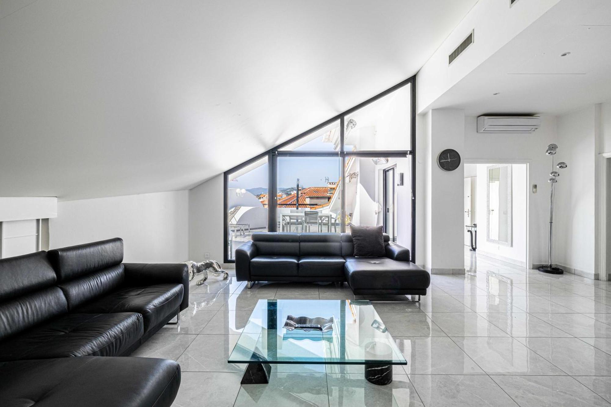 Cmg - Superbe Penthouse 120m2-cannes + Terrasse De 50m2