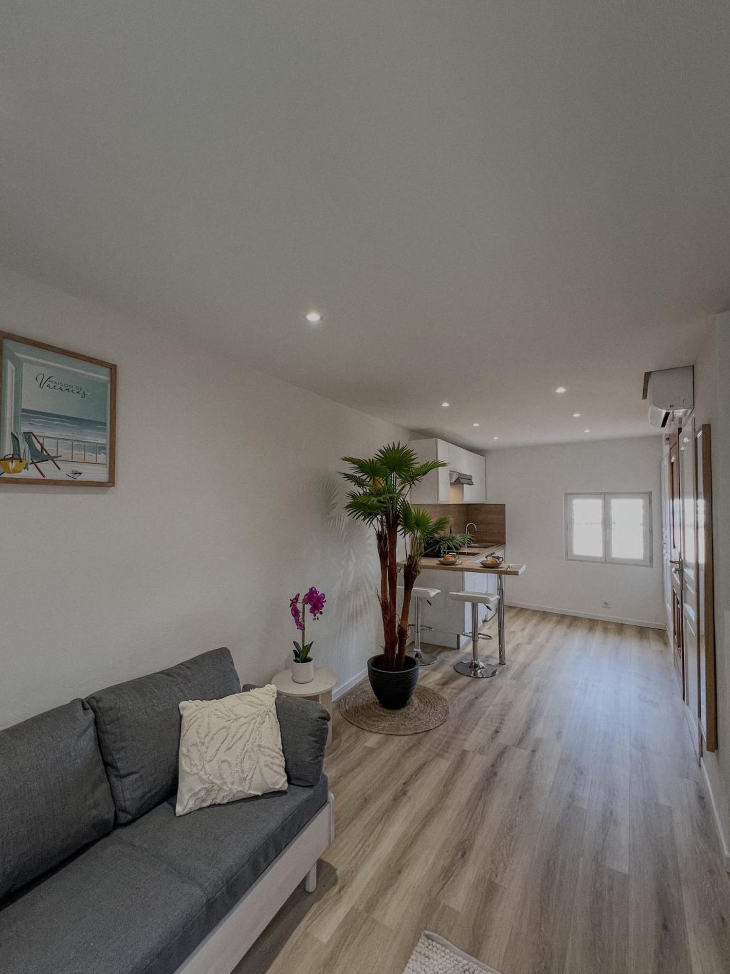 Vue Au Coeur Du Suquet Apartment Cannes