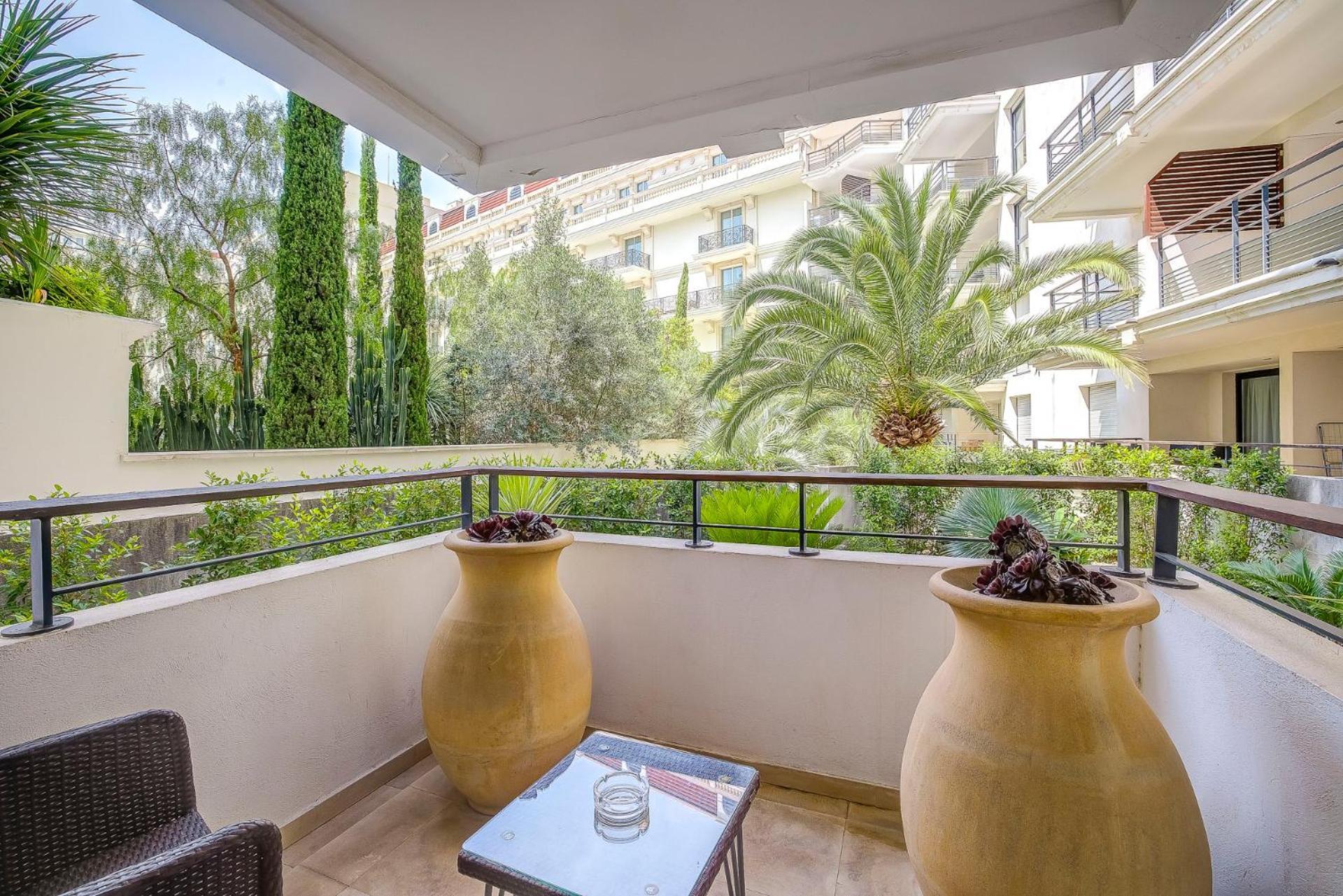 Apartment Carlton Riviera *