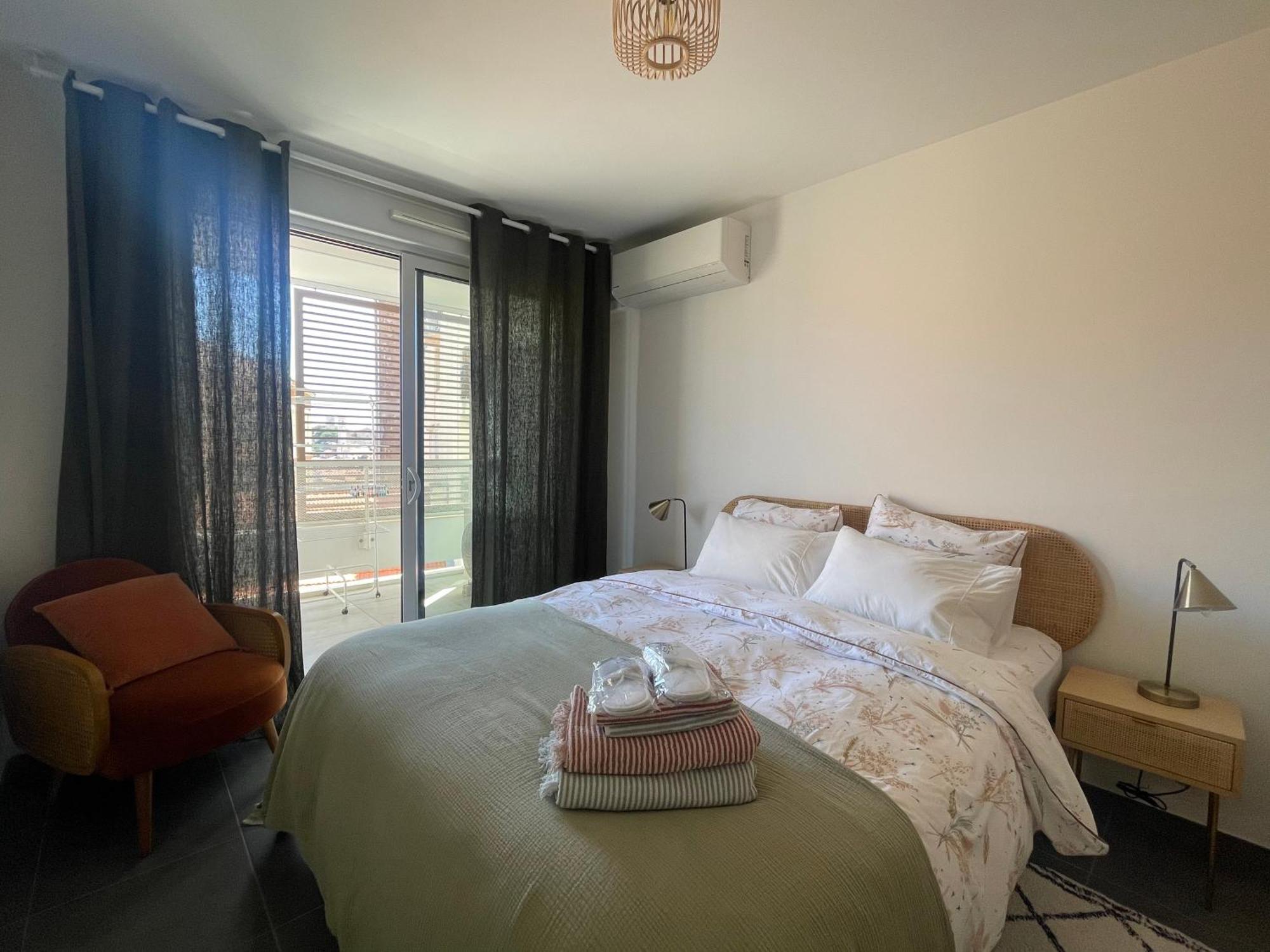 Cannes, Avec Parking+terrasse, Croisette A Pied! Cannes