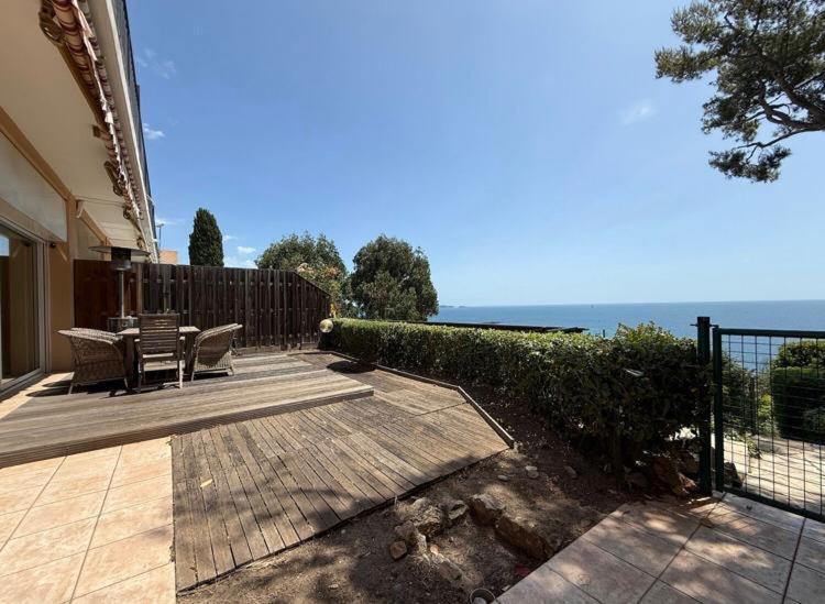 Villa Directly On The Sea *