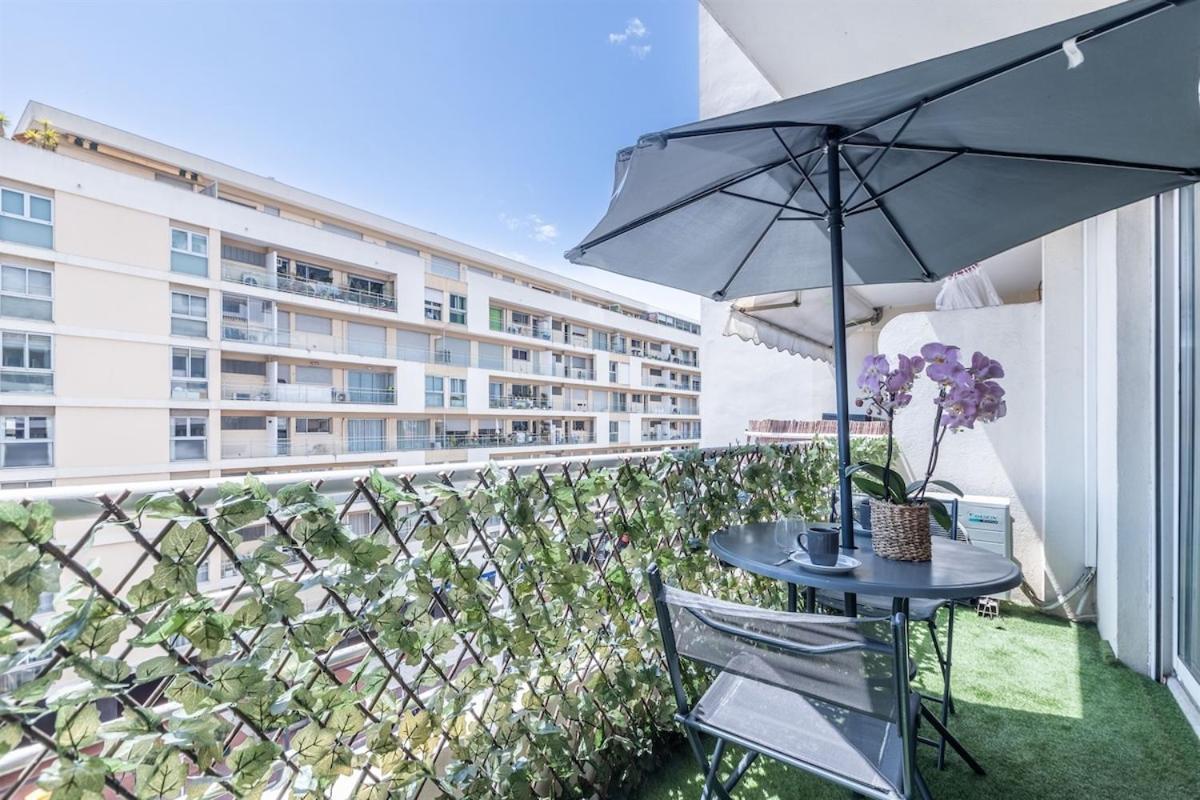 Apartment 1 Piece Pointe De La Croisette A Cannes