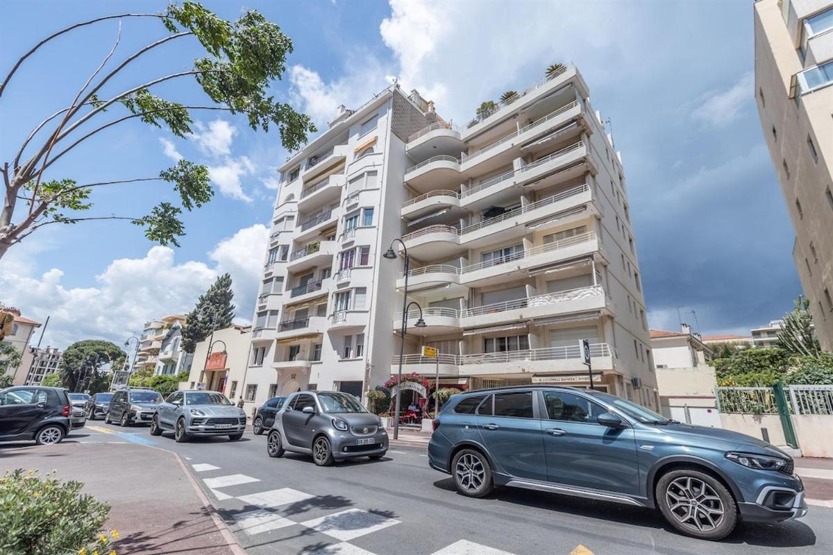 1 Piece Pointe De La Croisette A Cannes