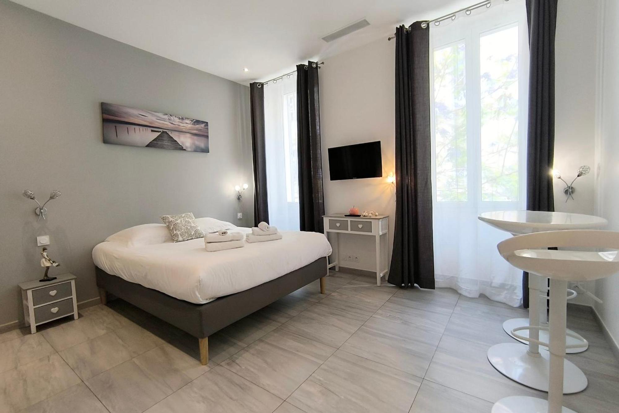 Chic 4 Room Apartment In The Heart Of Cannes Amazing Terrace! Apartment