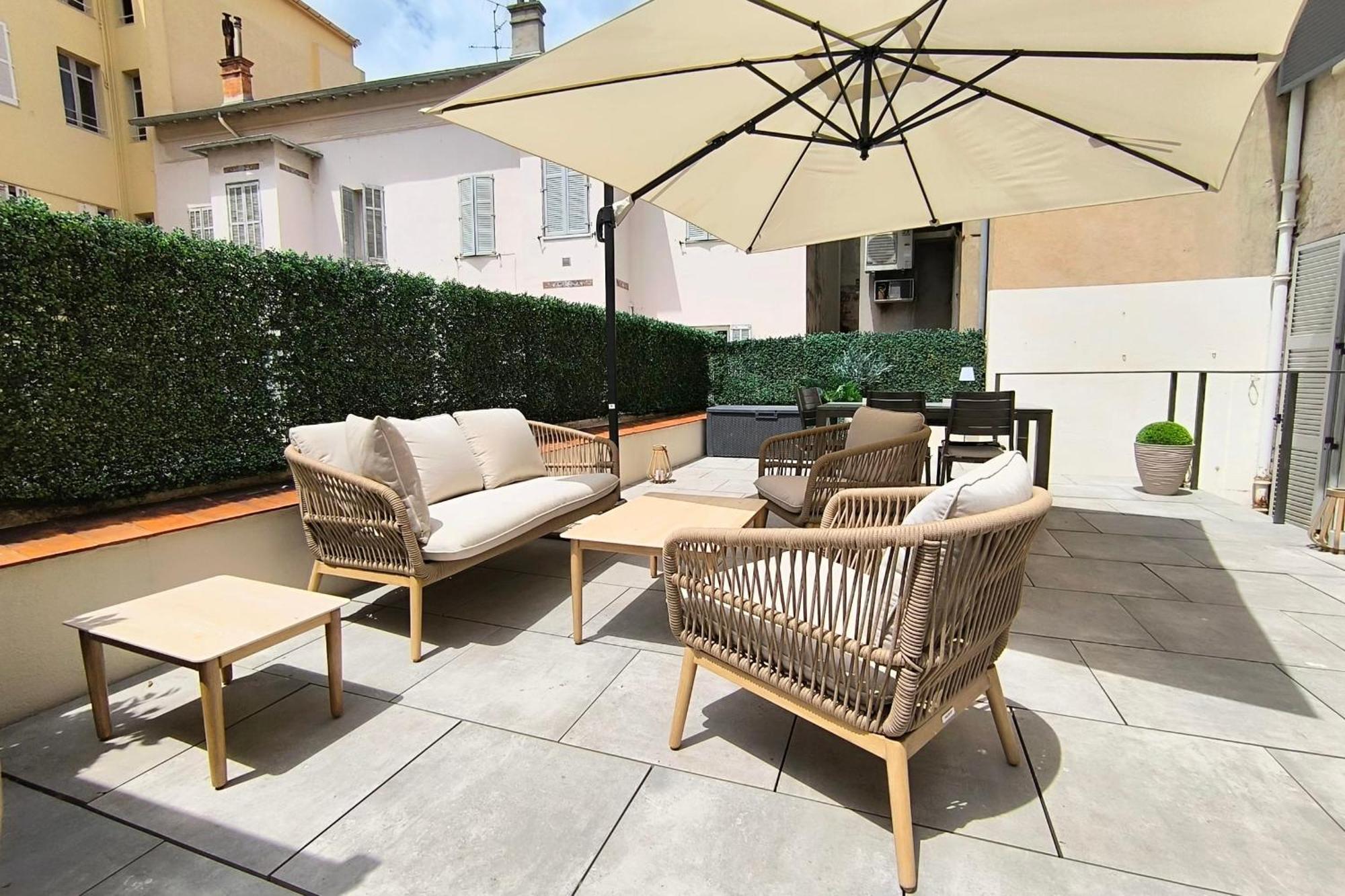 Chic 4 Room Apartment In The Heart Of Cannes Amazing Terrace! Apartment *