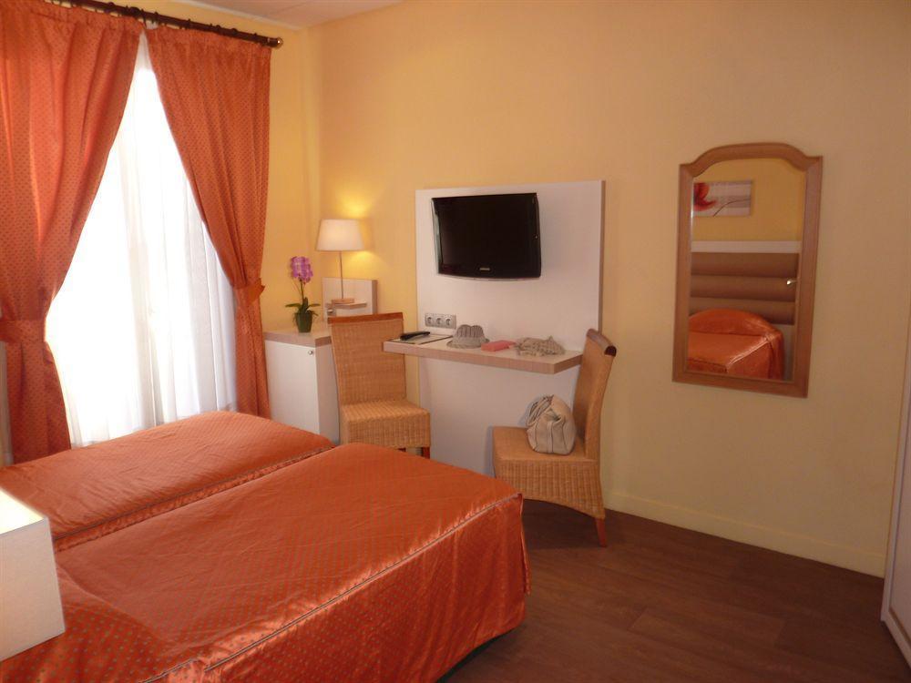 Hotel Regina Cannes