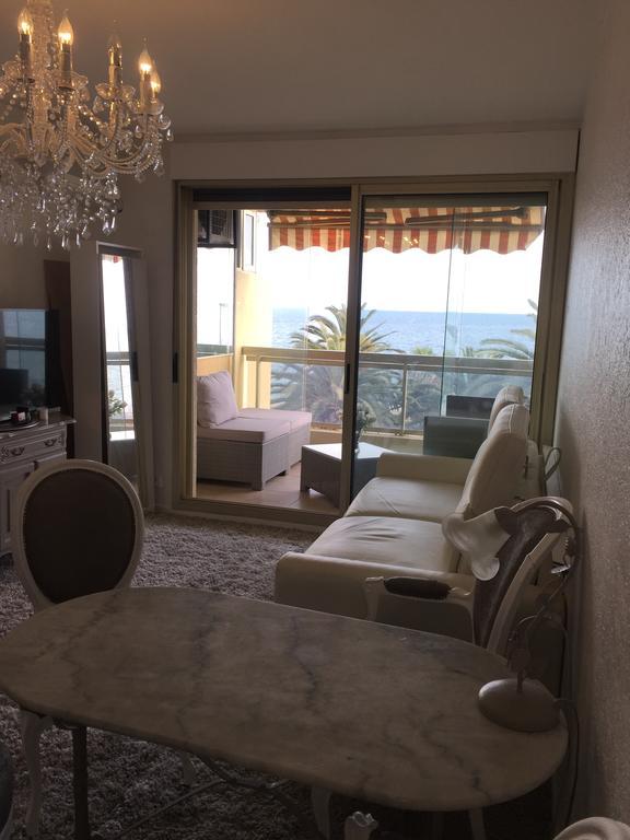 Dionysos Vue * Cannes