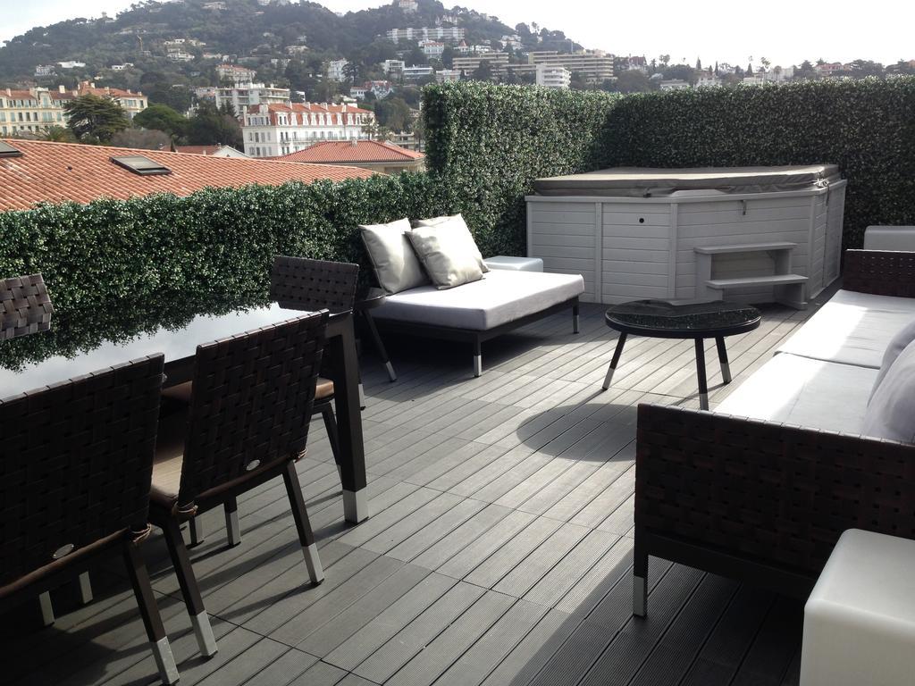 Penthouse With Jacuzzi On The Big Terrace Apartment Cannes