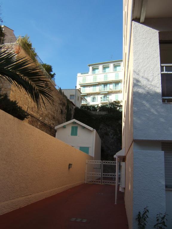 Eden * Cannes