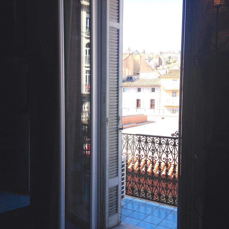 Apartment Modern 2 Bedrooms Quiet Terrace In A Palm Area, 30 Meters From Seaside Cannes