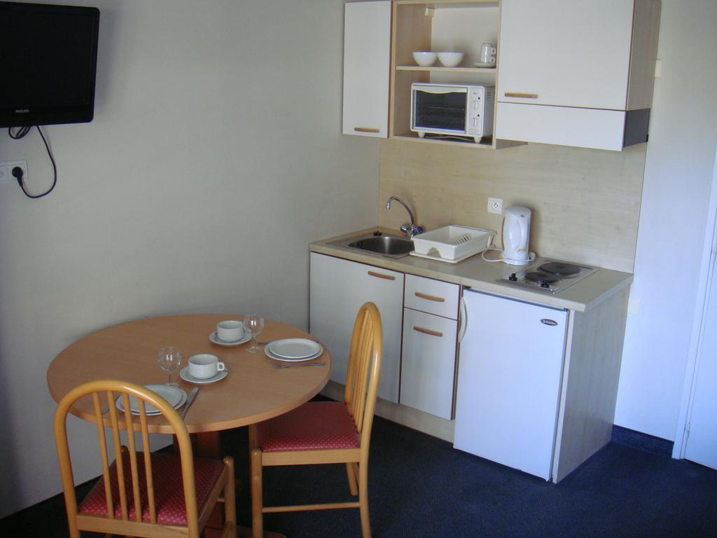 Apartment France Hoteliere *