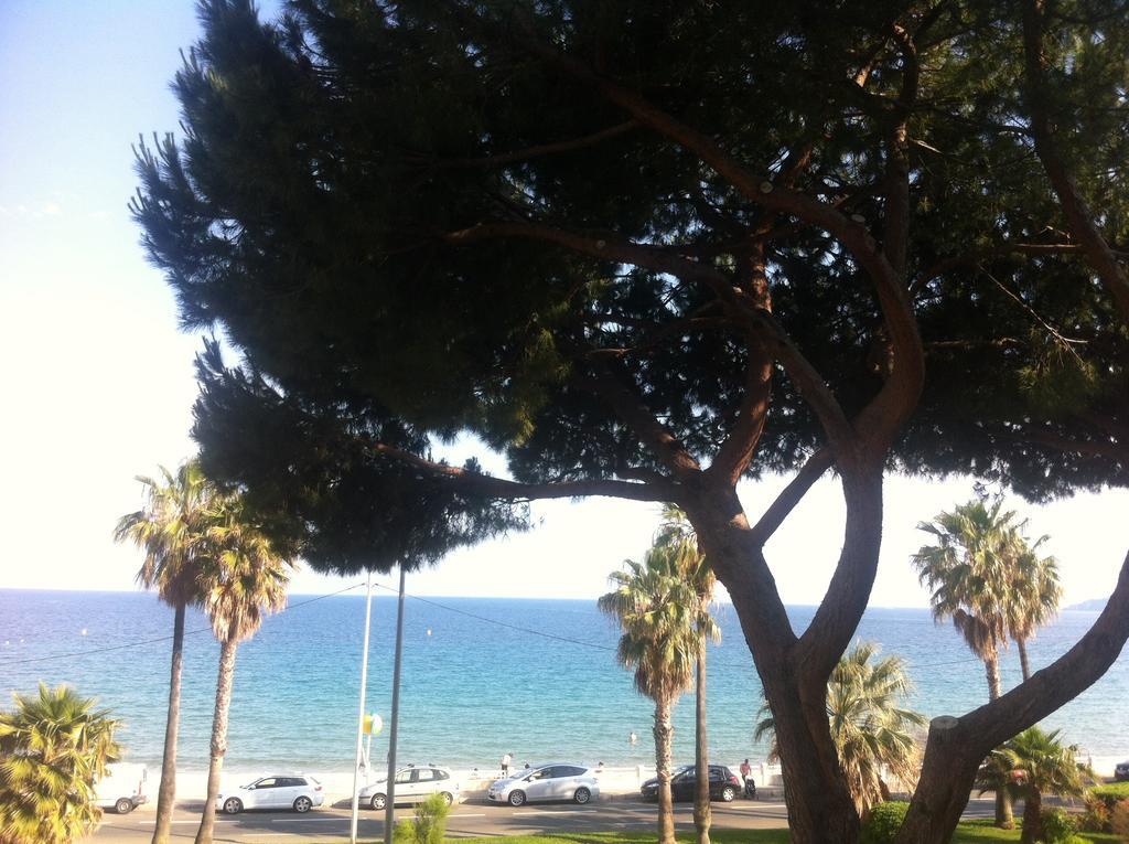 Terrace Front & Sea View