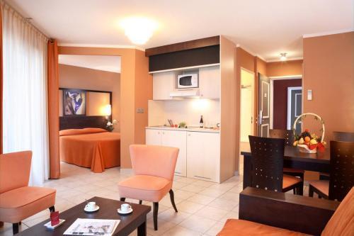 Apartment Le Chateau Des Artistes Cannes