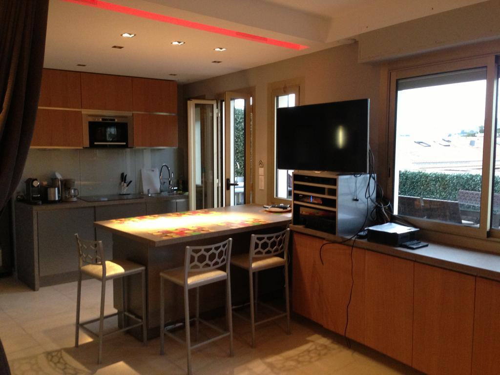 Apartment Penthouse With Jacuzzi On The Big Terrace Cannes