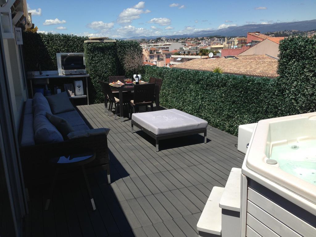 Penthouse With Jacuzzi On The Big Terrace Cannes