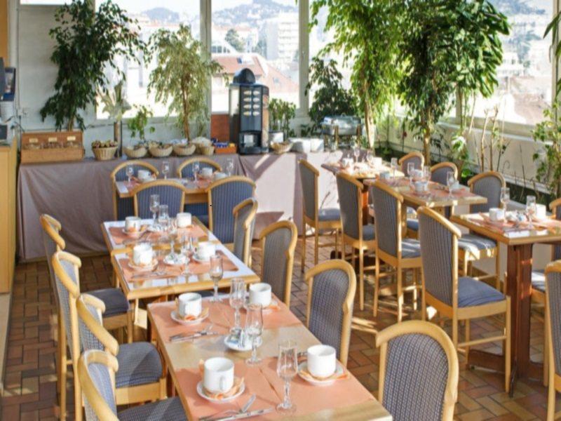 Univers Hotel