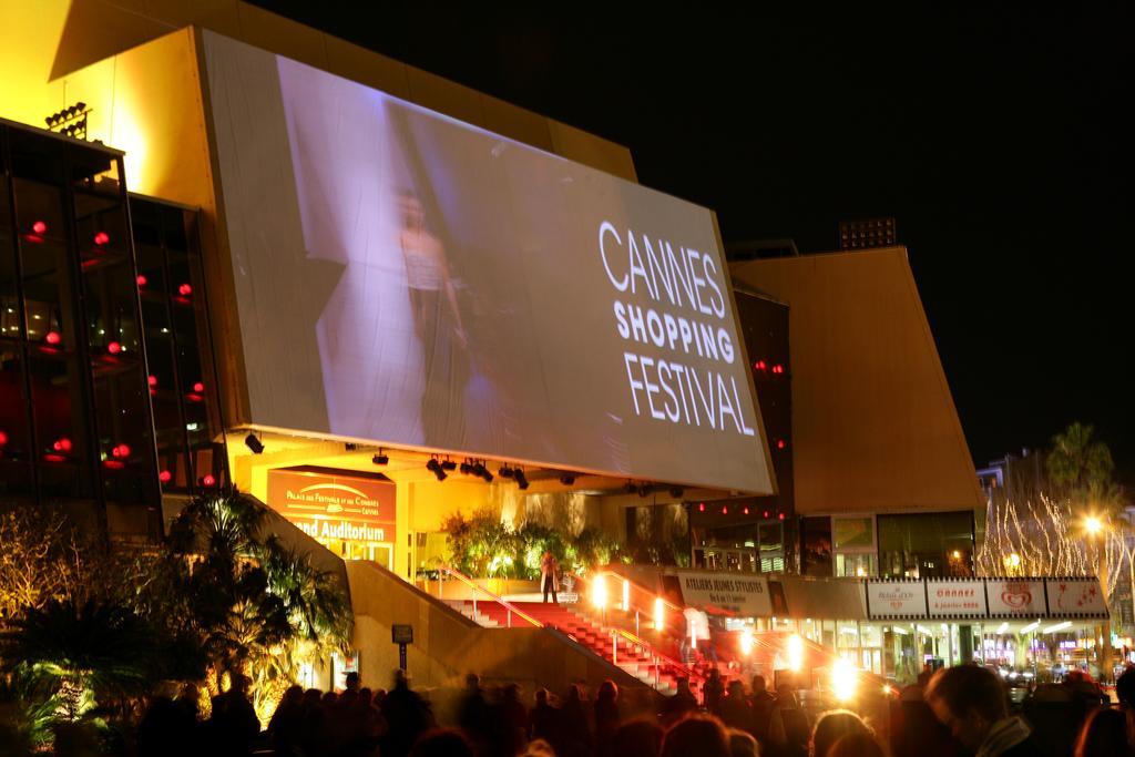 Proche Et Gare * Cannes