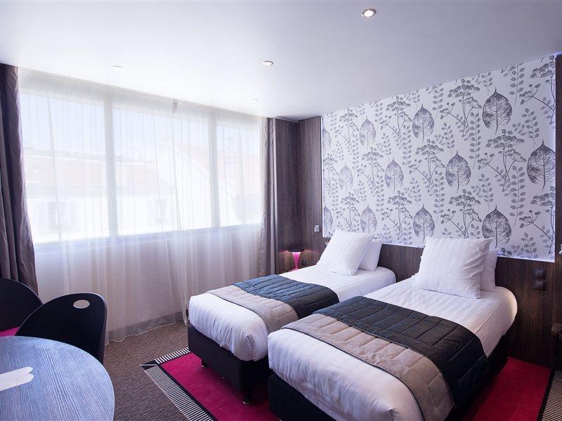 Western Premier Le Patio Des Artistes Wellness Jacuzzi 4*