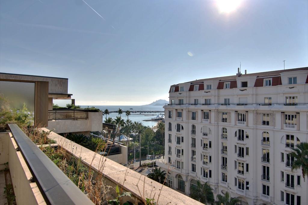 Livia Croisette Gray D'albion Apartment Cannes