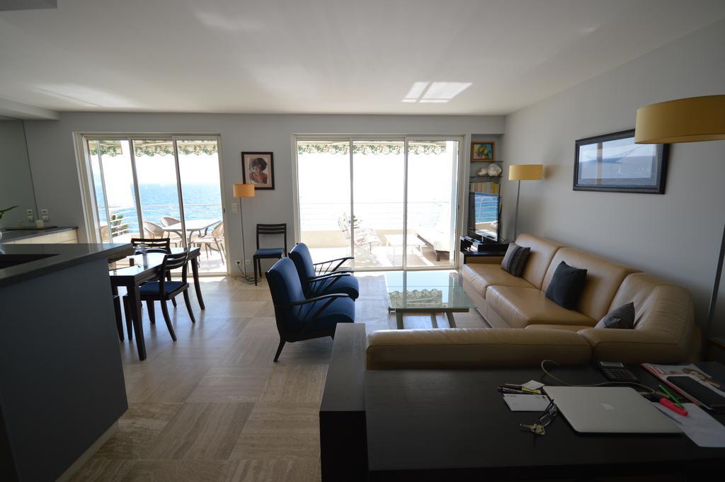 Wonderful Seafront Apartment