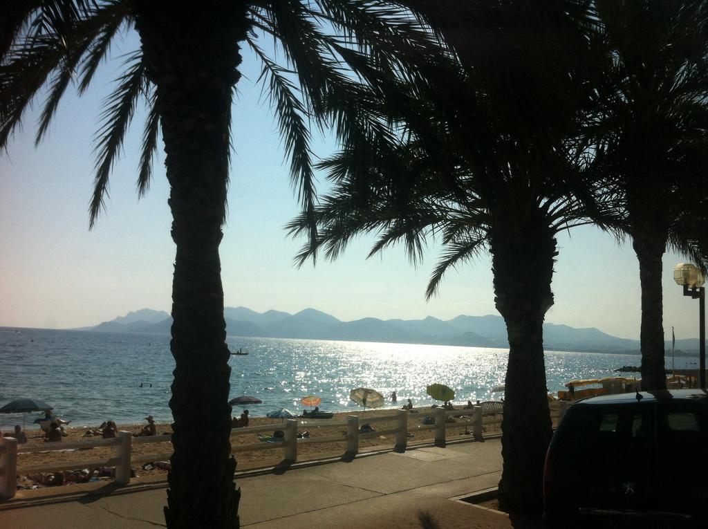 Terrace Front & Sea View Cannes