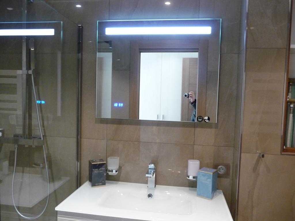 Palais Miramar 65 Bd De La Croisette * Cannes