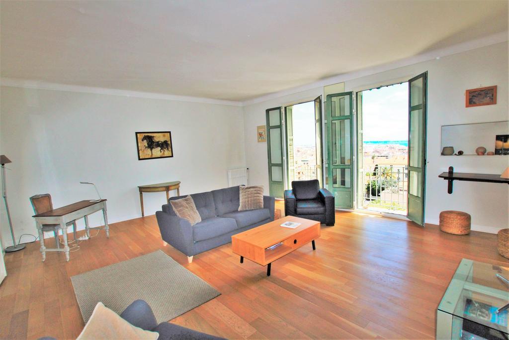 Le Balmoral Sea View