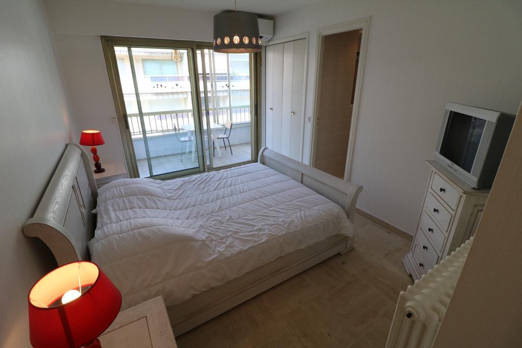 2 Bedroom & Palais Royal 2 Mins From Croisette And Carlton Apartment Cannes
