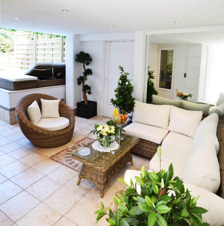 Villa Cannes Centre Guest house