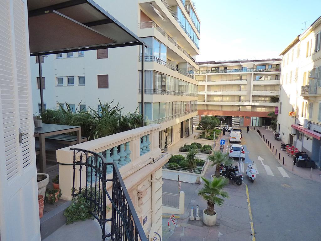 Alc - Mol4 - 8 Min Palais *