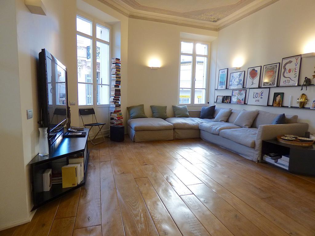 Alc - Mol4 - 8 Min Palais Cannes