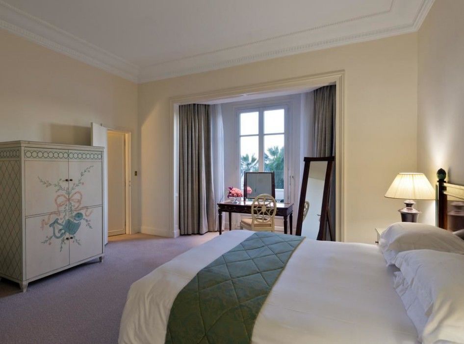 Carlton Cannes, A Regent 5*