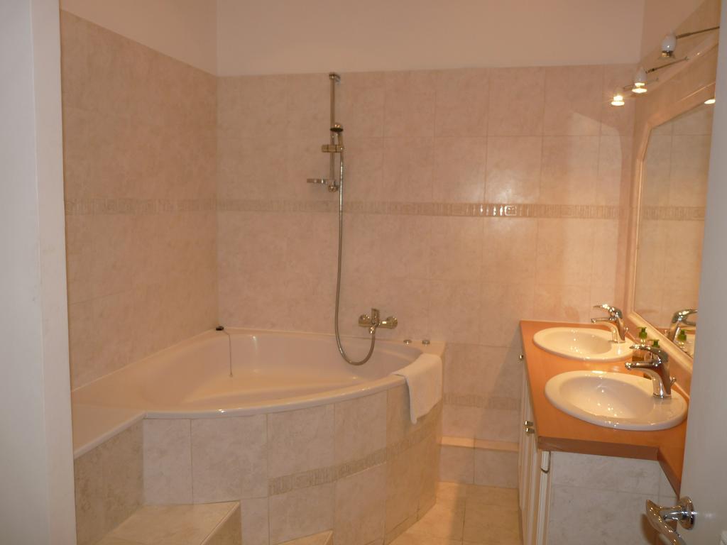 Le Cerf Delux Apartment *