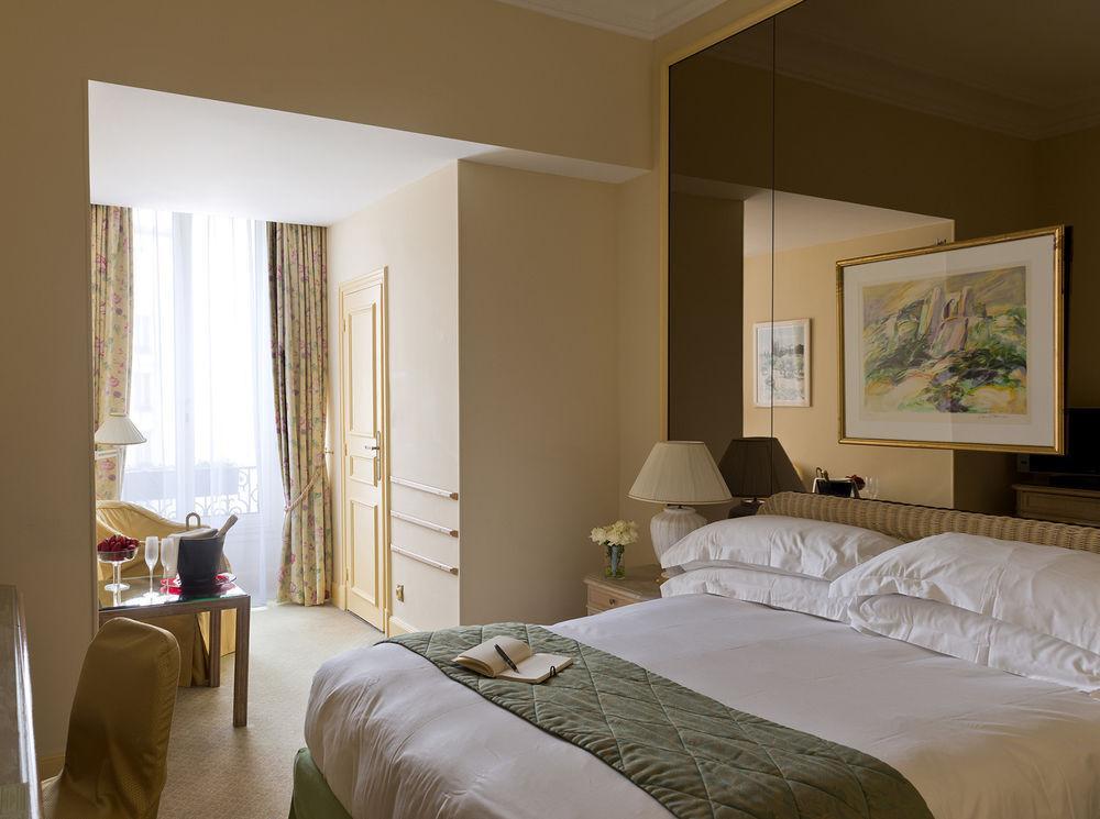 Carlton Cannes, A Regent Hotel