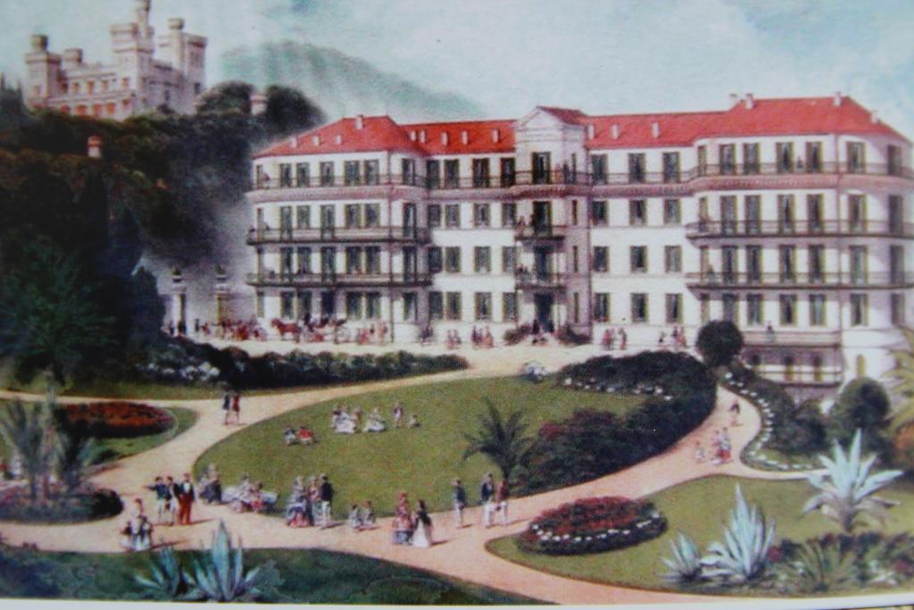 Le Pavillon113 * Cannes