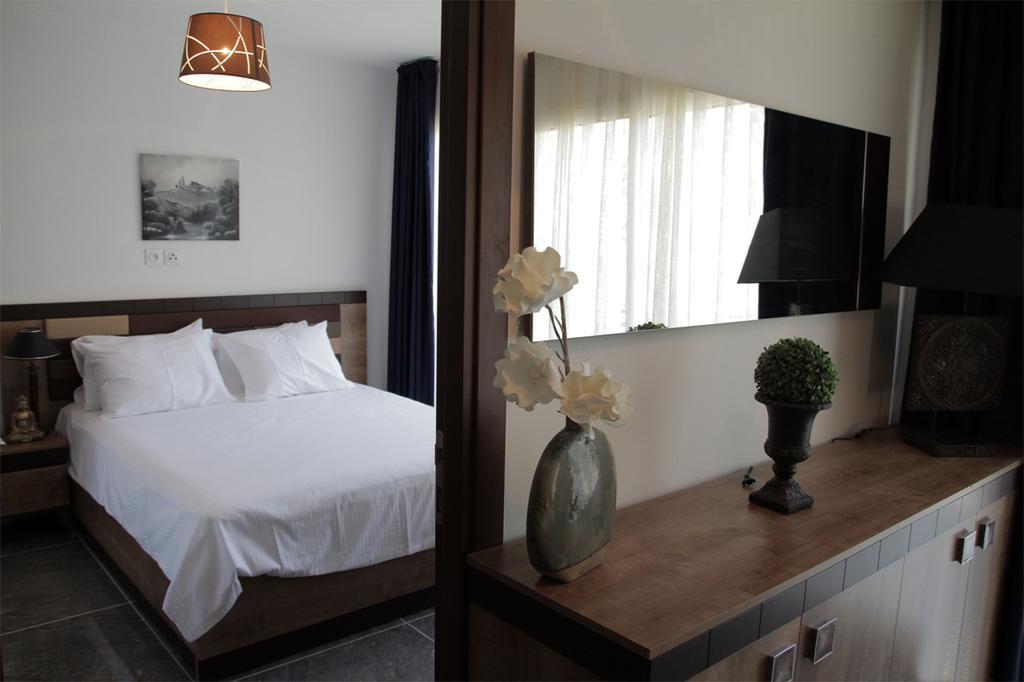 Aparthotel D'azur Riou