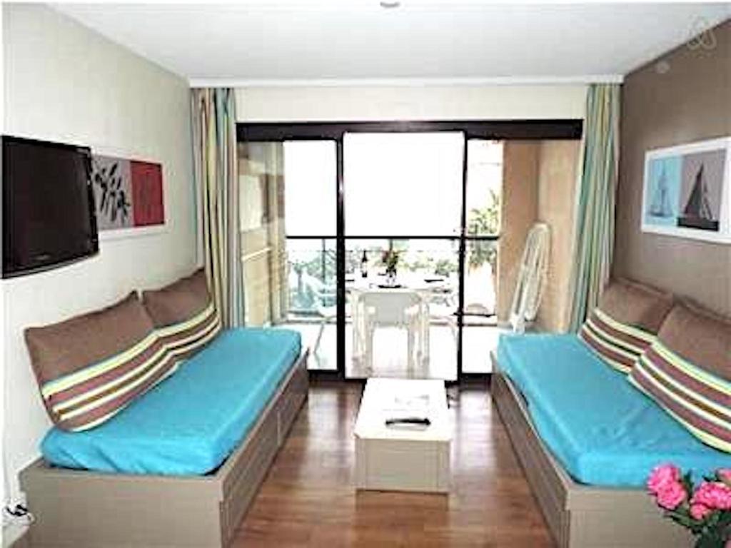Front Pools Apartamento