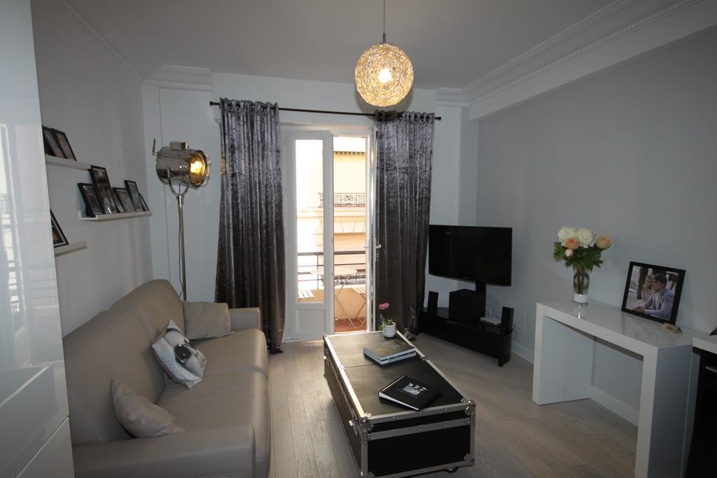 Appartement From Hollywood To Bollywood 2 Bedrooms 2 Bathrooms - 1 Min From Croisette&beach, 12 Min From The Palais Cannes