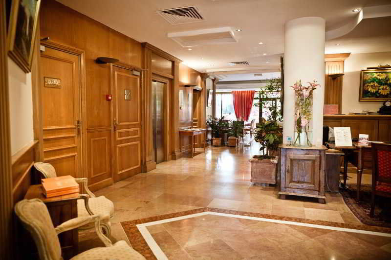 Sun Riviera Hotel 4*