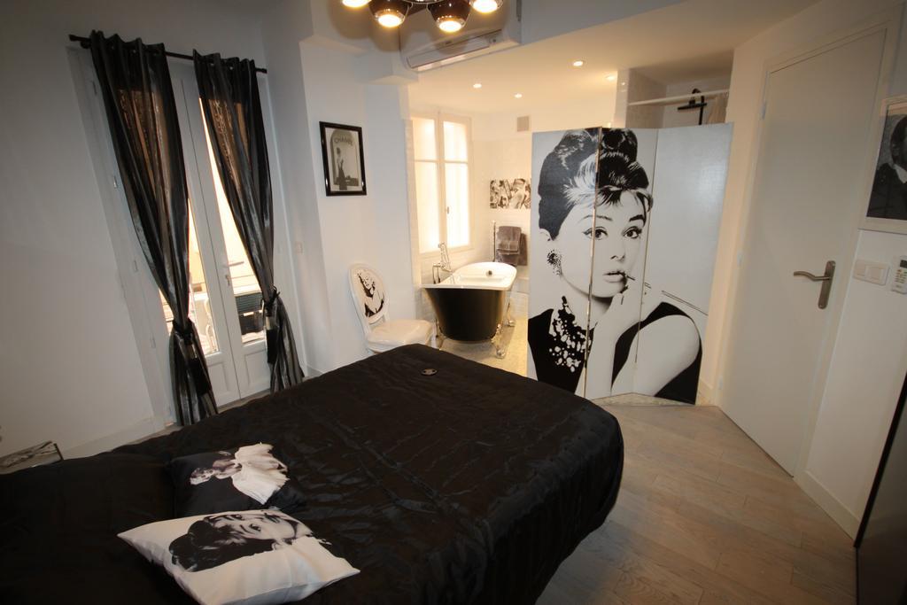 From Hollywood To Bollywood 2 Bedrooms 2 Bathrooms - 1 Min From Croisette&beach, 12 Min From The Palais * Cannes