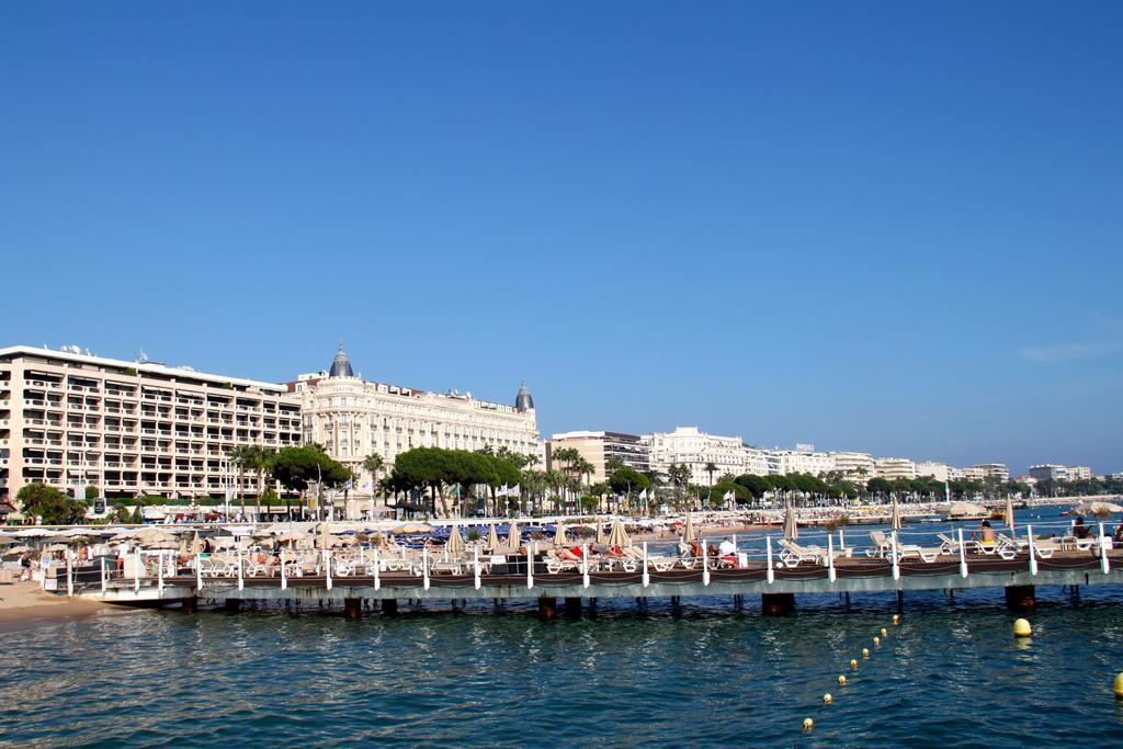 From Hollywood To Bollywood 2 Bedrooms 2 Bathrooms - 1 Min From Croisette&beach, 12 Min From The Palais * Cannes