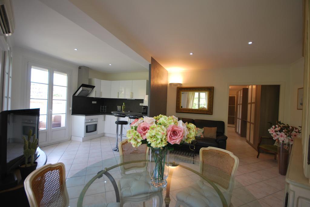Apartment 2 Palais Justinia